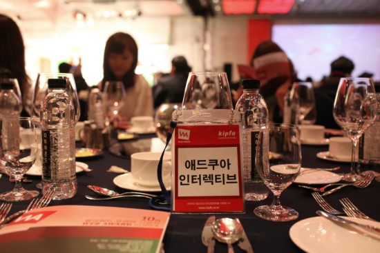 상단 이미지